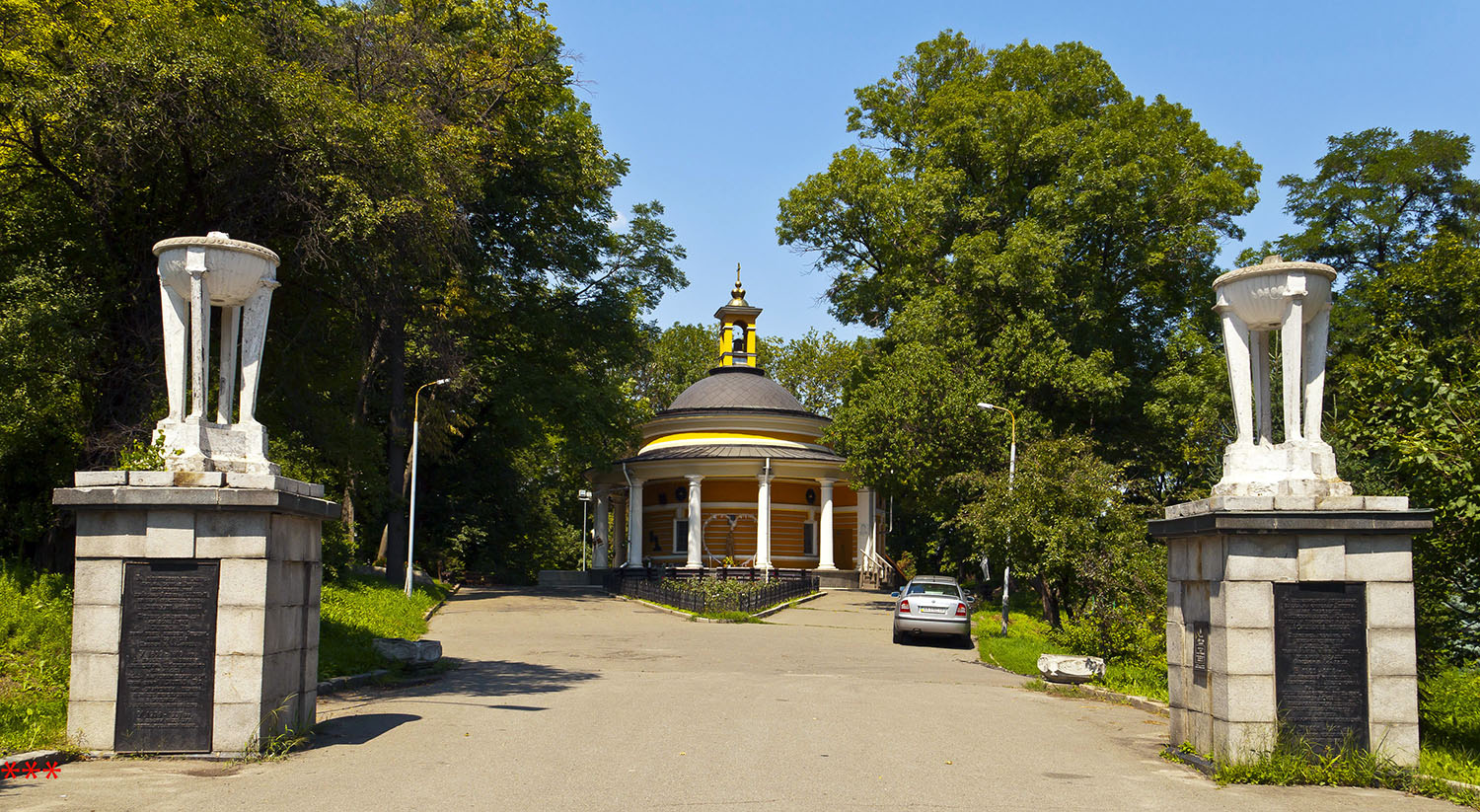 Церковь Святого Николая на Аскольдовой могиле