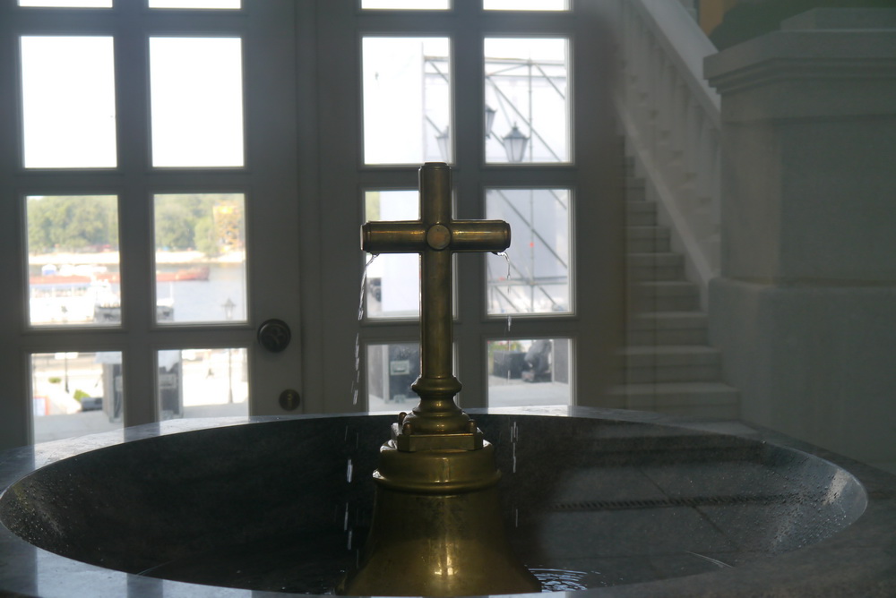 Памятник крещения Руси (колонна Магдебургского права)