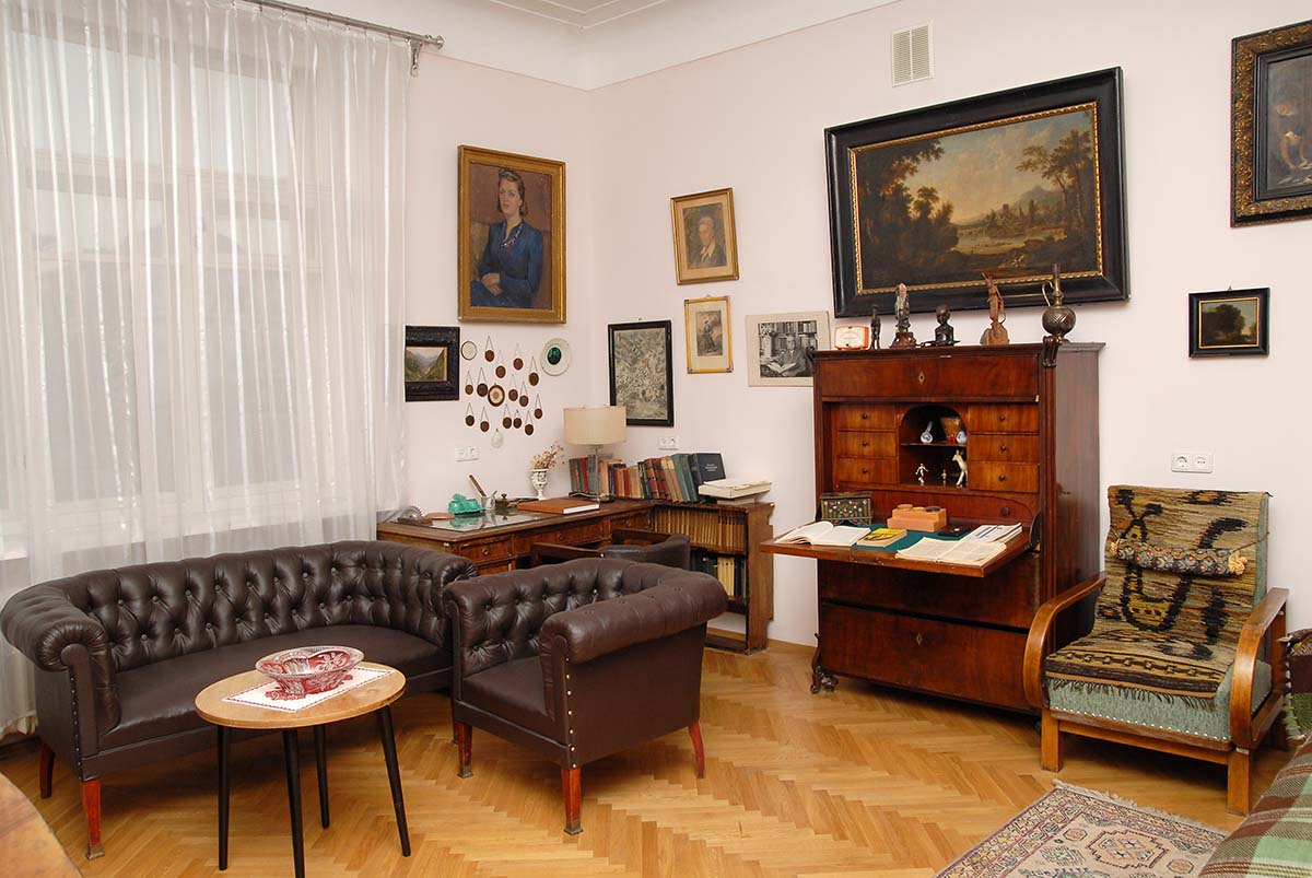 Литературно-мемориальный музей-квартира Николая Бажана