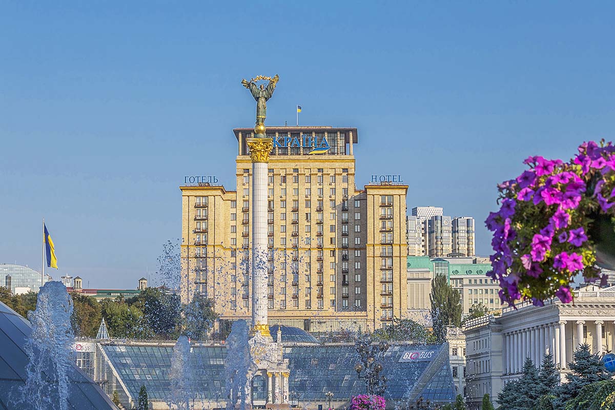 Гостиница "Украина" - вид с Майдана Незалежности