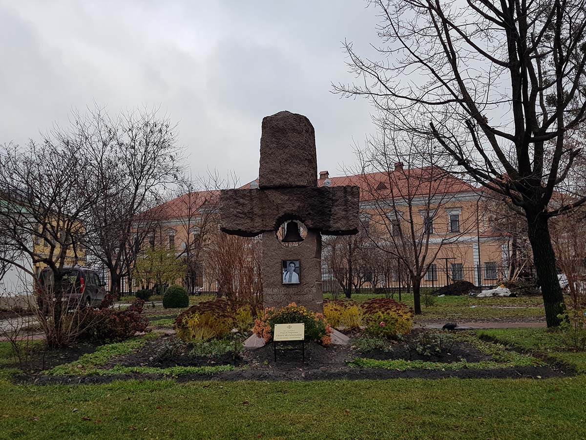 Церковь Николая Набережного - памятник журналисту Георгию Гонгадзе